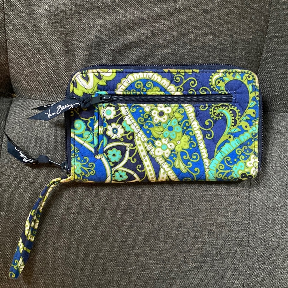 Brand New Vera Bradley Wallet